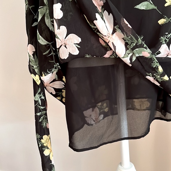 Pretty RW&CO. Floral Mini Dress Size 6 - Picture 10 of 13